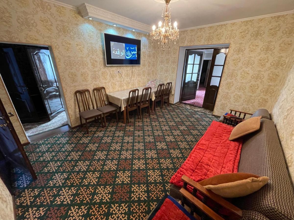 Guest House Eles Karakol Ngoại thất bức ảnh