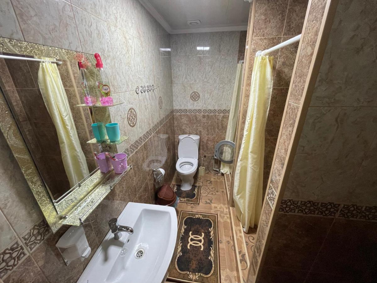 Guest House Eles Karakol Ngoại thất bức ảnh